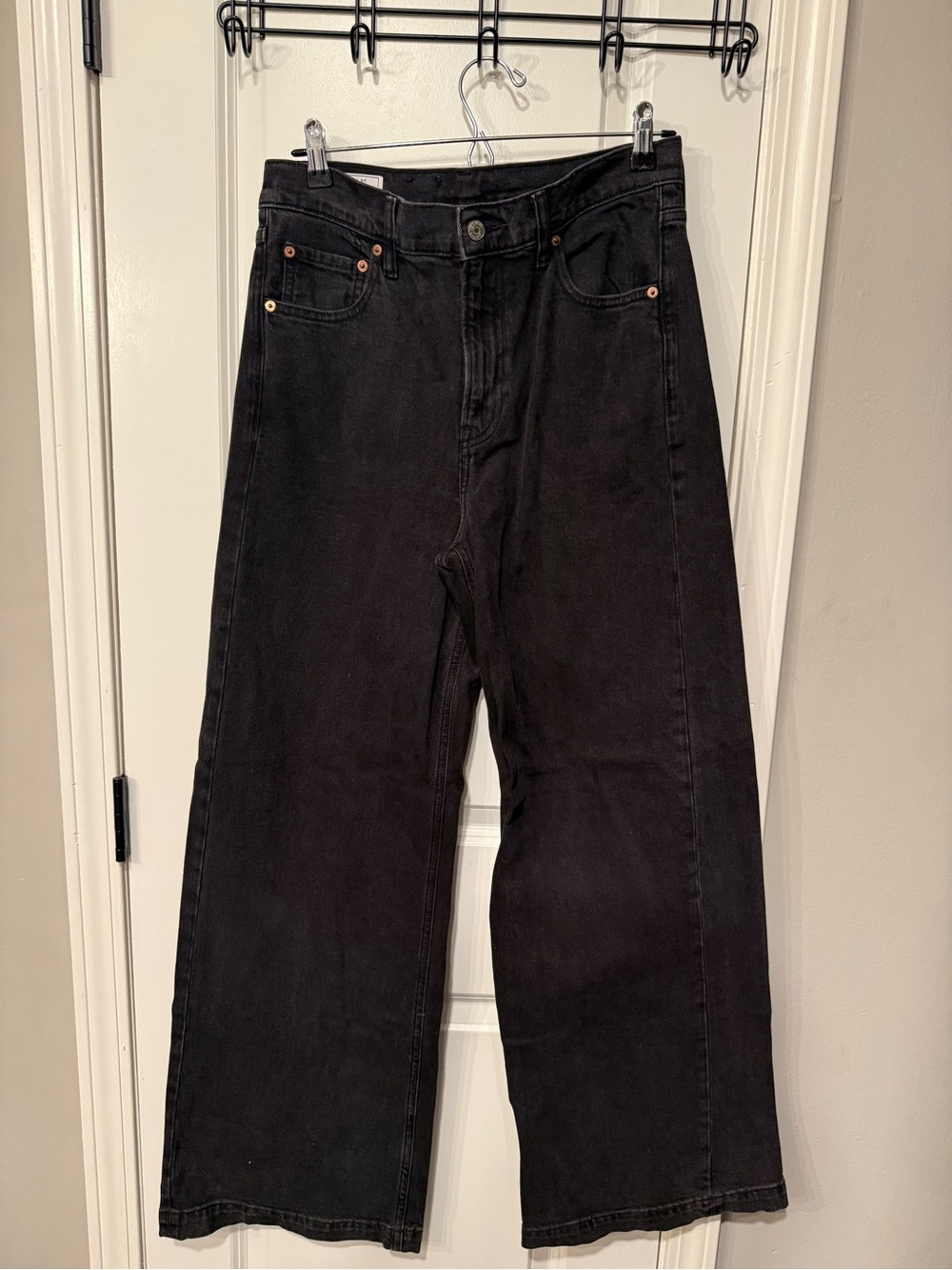 GAP HIGH RISE STRIDE JEAN